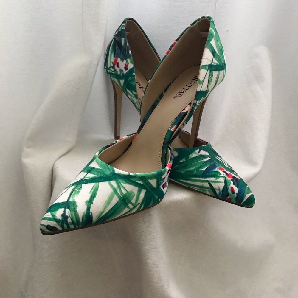 Leaf Patterned Heels